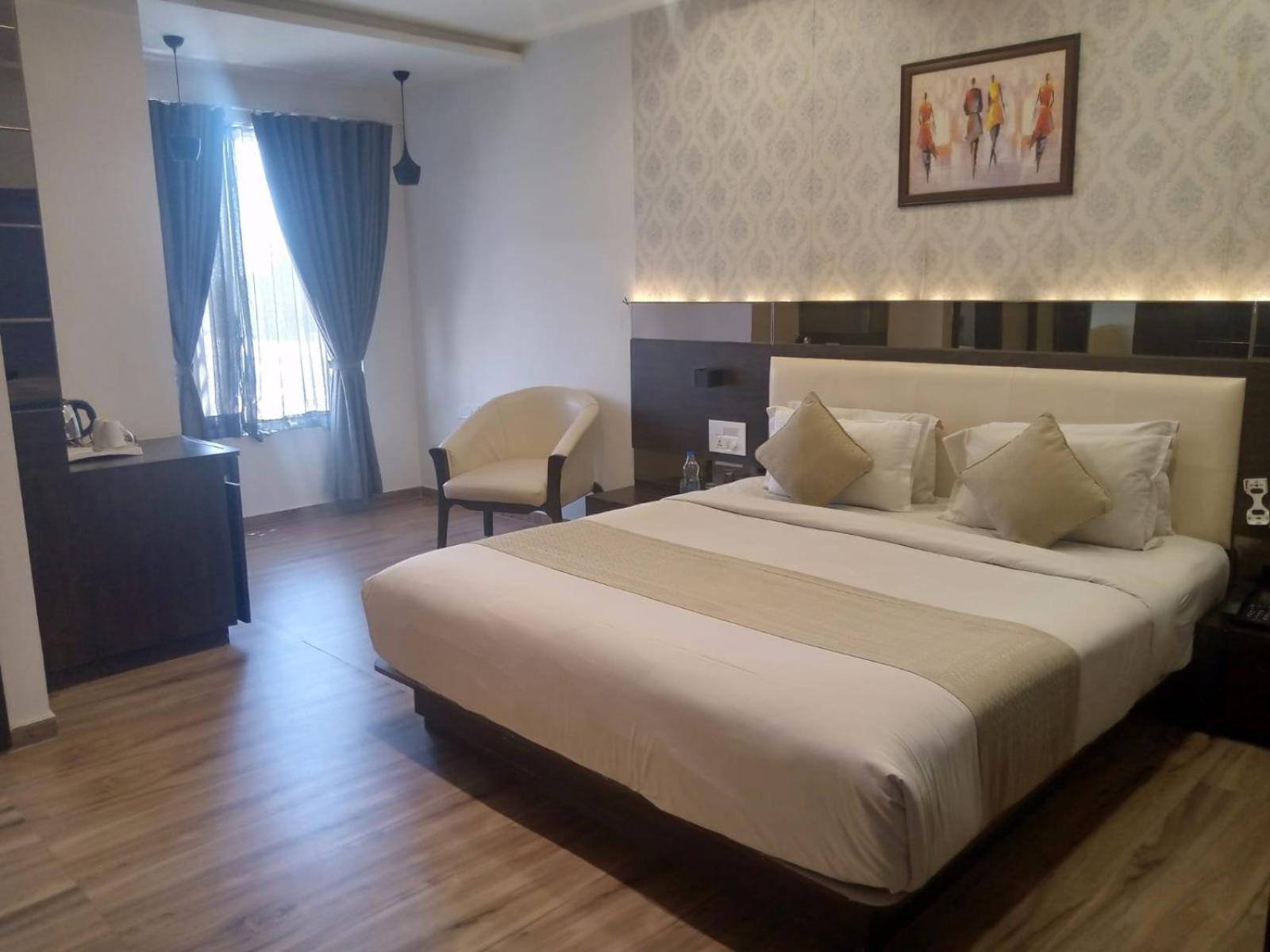 Hotel Shivalik - Mehsana Mahesana エクステリア 写真