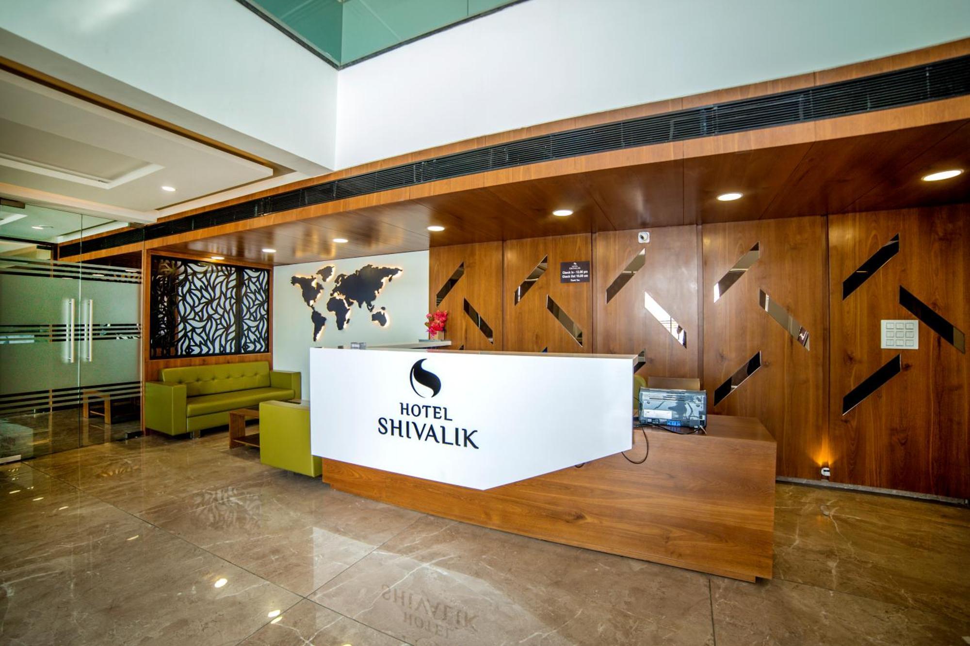 Hotel Shivalik - Mehsana Mahesana エクステリア 写真